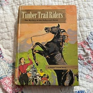 Timber Trail Riders: The Mystery of the Hollywood Horse Book